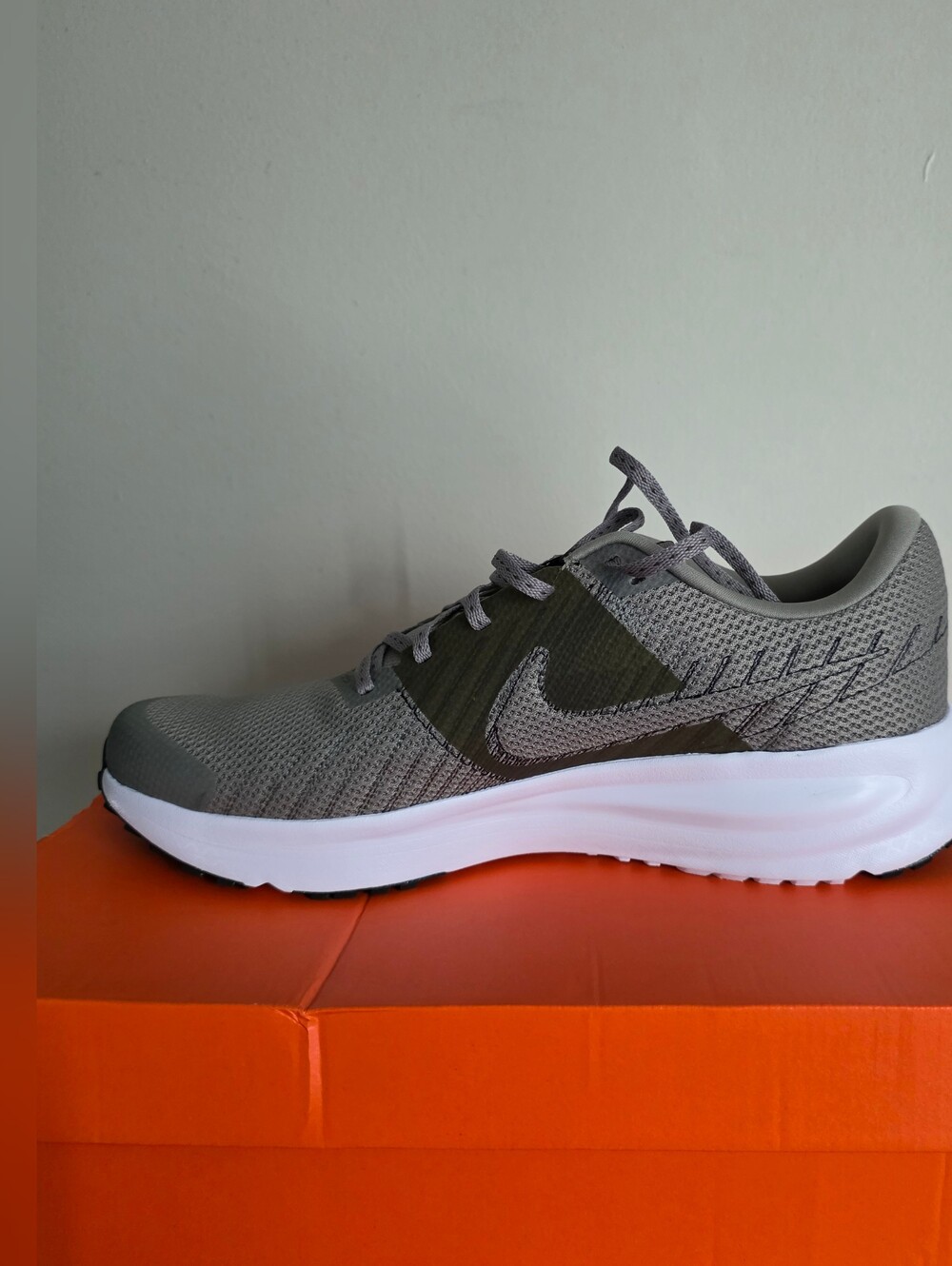 Nike Run Defy Men Size 13 New With Box